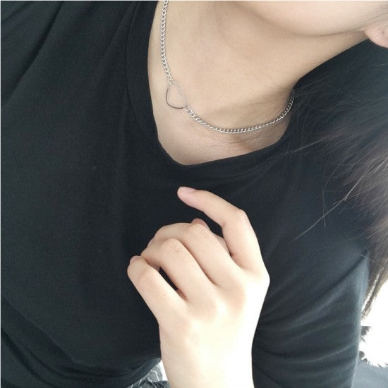 Hollow Heart-Shaped Heart Short Chain Necklace Silver