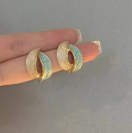 Vintage Cross Earrings: Elegant Two-Color Design, Fashion Wholesale - Shop N Save
