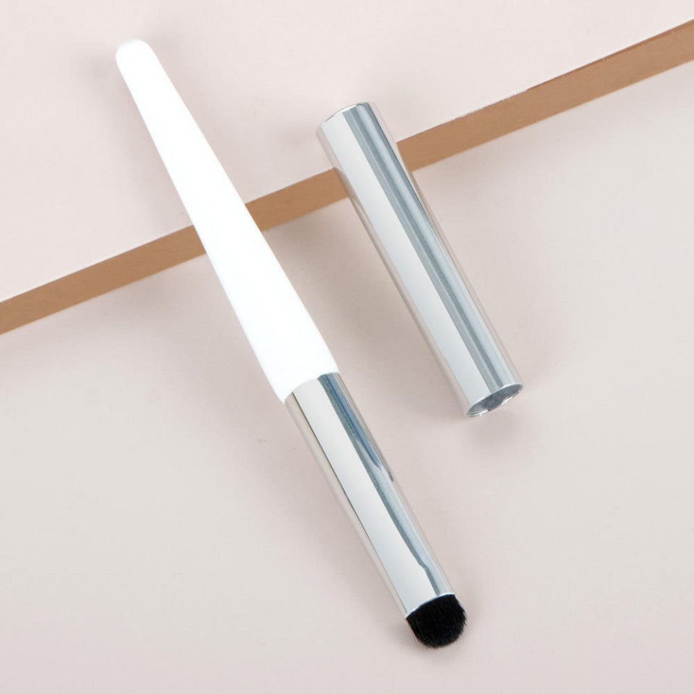 Synthetic Hair Make Up Lip Brush With Lid - White