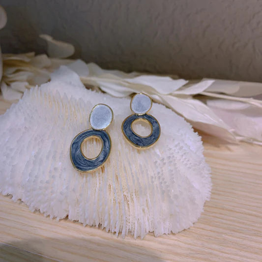 Oil Painting Design Irregular Girls Fashion Earrings - Gray