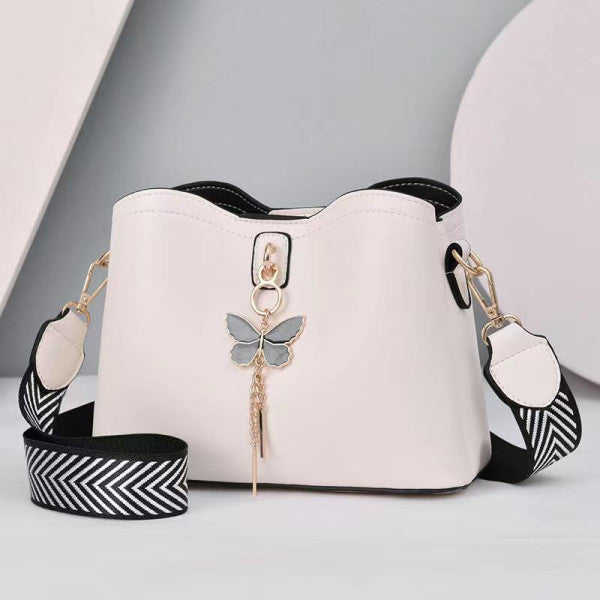 Black Wide Strap Shoulder Bag for Fashionable Women Casual and Stylish Synthetic Leather Adjustable Handle Four Compartments Zipper Closure - Shop N Save