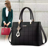Black Geometric Women's Handbag with Zipper Closure &amp; Double Handle