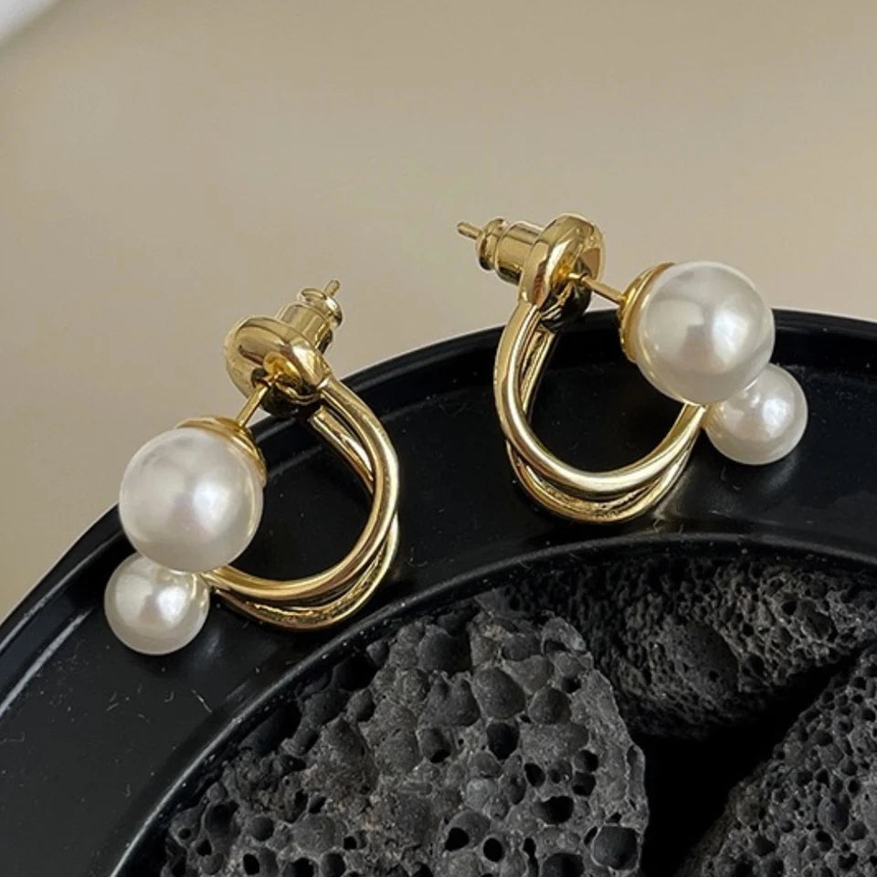 Retro Pearl Pendant Studs: Classic &amp; Trendy Fashion Earrings - Shop N Save