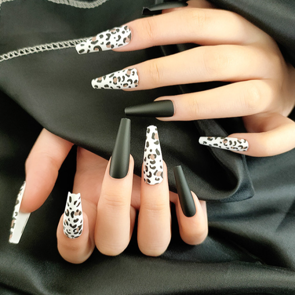 Leopard Print Two Tone Fake Nails - MultiColor