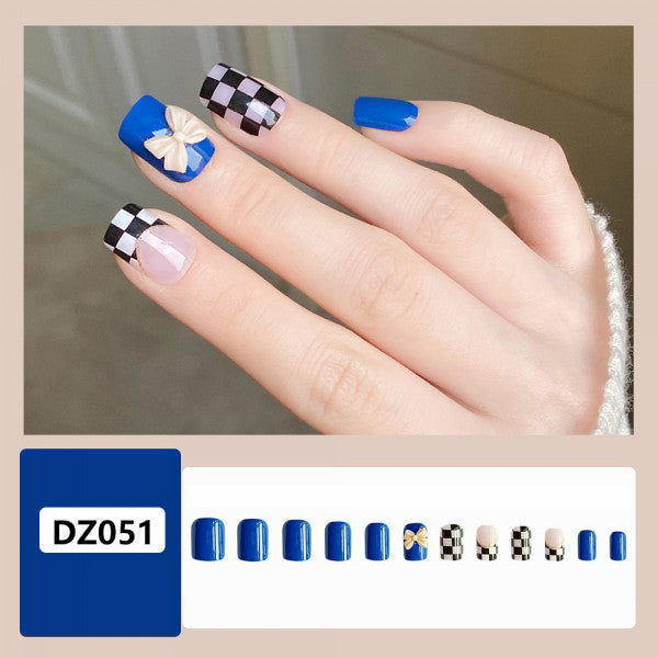 Blue Checkered Contrast 12 PCs Fake Nails Set - Blue Multicolor