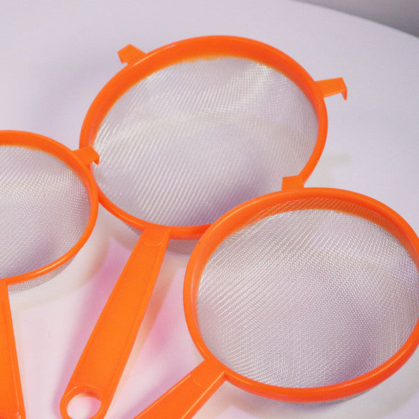 3 Pieces Colorful Strain Stainless Steel Mesh Strainer With Hook Kitchen Tool Food Straining Noodles Rice Easy Drain Micro Net Different Size Multipurpose Sifter Sieves Colander Three Pcs Set