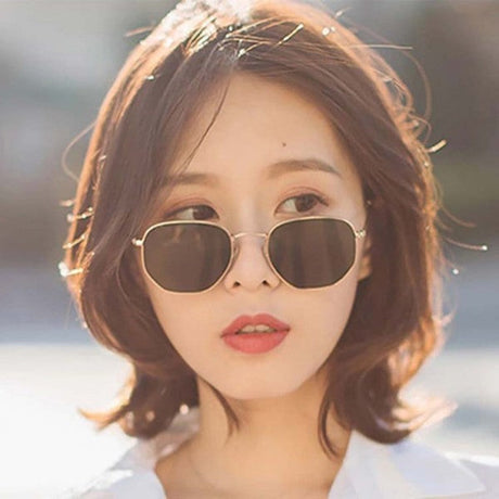 Fashion Personality Retro Gold Frame Sunglasses - Black - Shop N Save